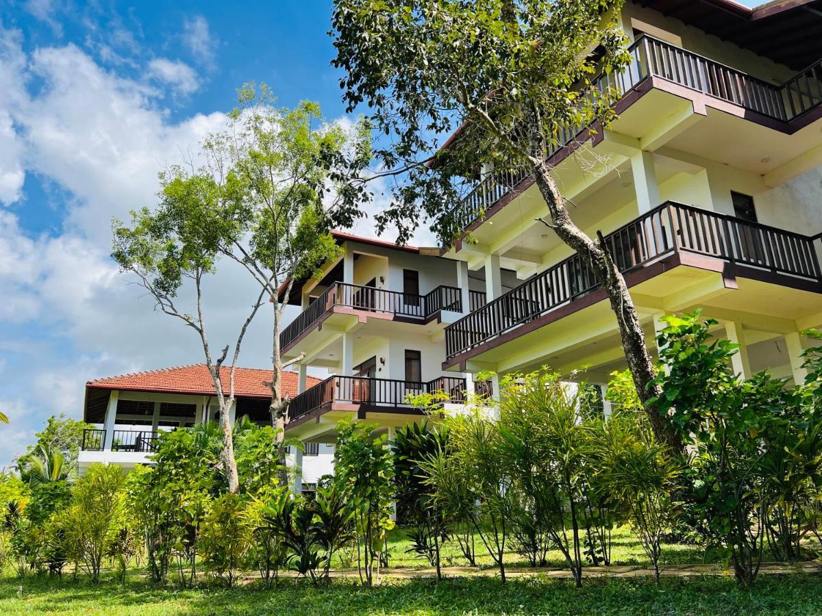 Ashansa Lagoon Resort Tangalle Exterior foto